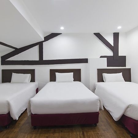 Charlies Boutique Hotel George Town Exteriör bild